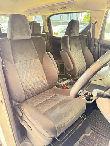 PROMO DEAL TOYOTA ALPHARD 2.5 S * 8 SEATEs * UNREG - 5