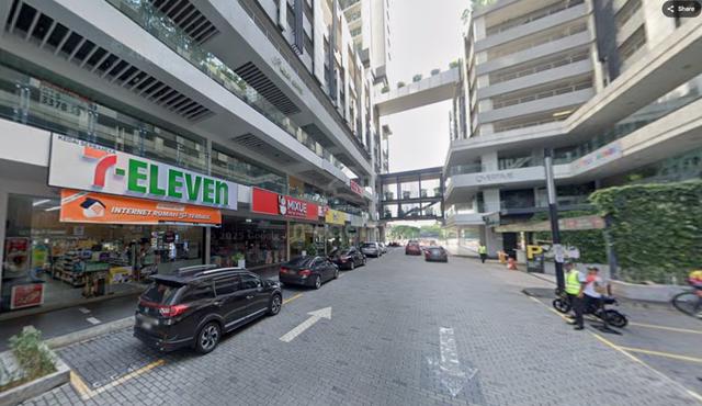 GOOD ROI 4.3% SENTUL POINT Corner Shop Puncak SENTUL Raya Boulevard 1