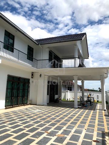 Spacious Resort-Style Bungalow in Taman Bukit Kempas, Johor Bahru 1