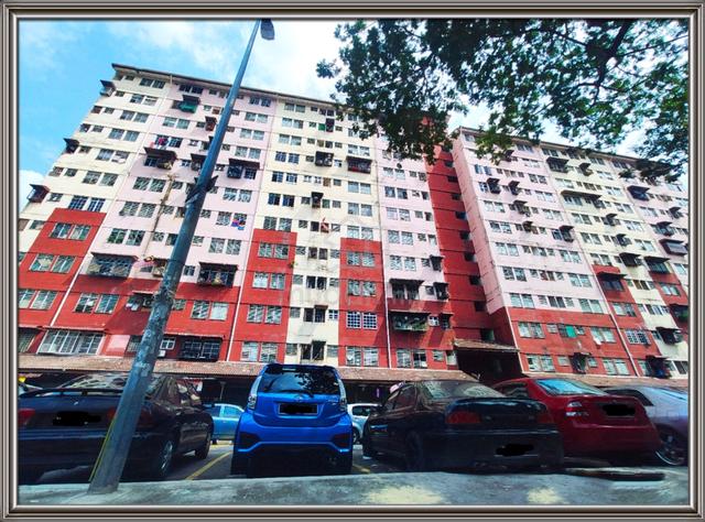 Desa Mentari Flat (Block 7) 1