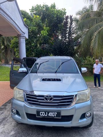 2012 Toyota HILUX 2.5 G MY05 KUN25R FACELIFT II - 1