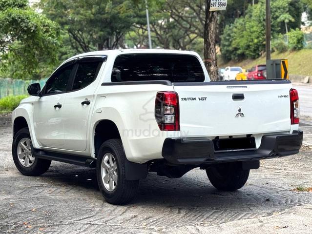 2022 Mitsubishi TRITON 2.4 VGT (A) NO OFF ROAD - 2