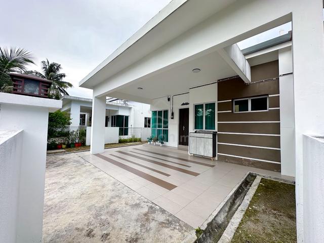 Gated Guarded ! Semi D Cantik Taman Brokoli 1