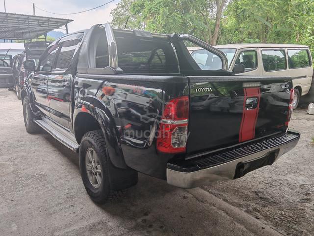 2015 Toyota HILUX G VNT DOUBLE CAB (A) Cars for sale in