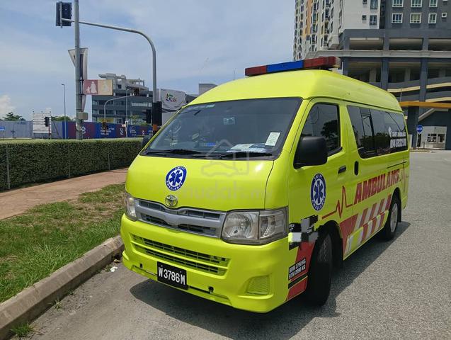 Ambulance 2013 Toyota HIACE 2.7 FACELIFT (M) - 3
