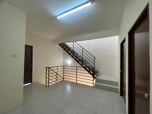 2.5 Storey Taman Scientex Kulai for Sale 🔥FULLY RENOVATED🔥 1