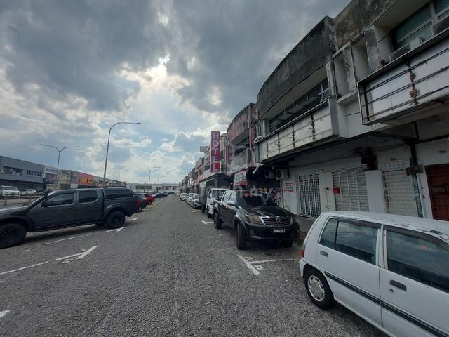 Ipoh Garden 2 storey shop main road lots of parking lotus ipoh town 1