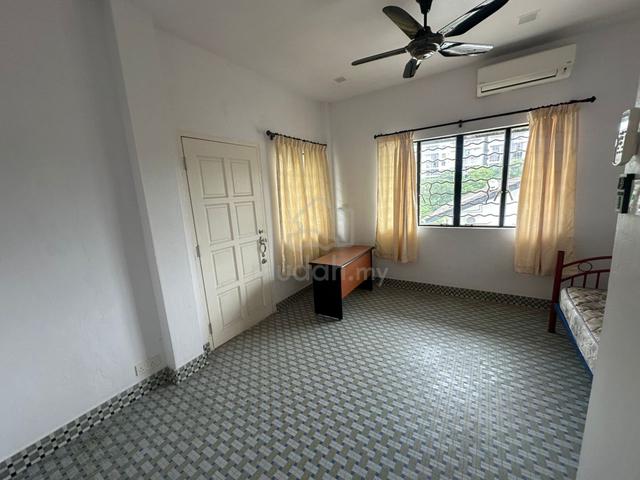 Mariamah JB town bungalow 4