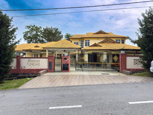 Seksyen 3 Bandar Baru Bangi Bungalow huge land for sale 1