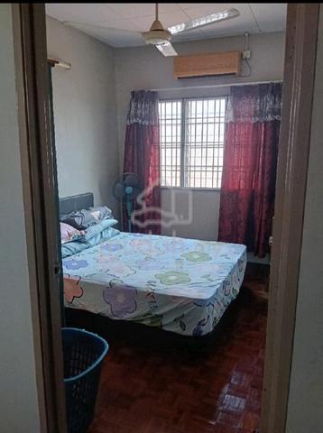Female Room for Rent – Attached Bathroom 1