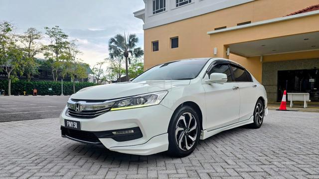 2017 Honda ACCORD 2.0 VTi-L FACELIFT (A) - 4