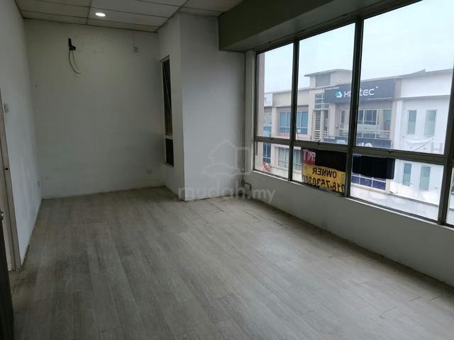 Mount Austin @Austin Perdana Endlot Shop For Rent! 1