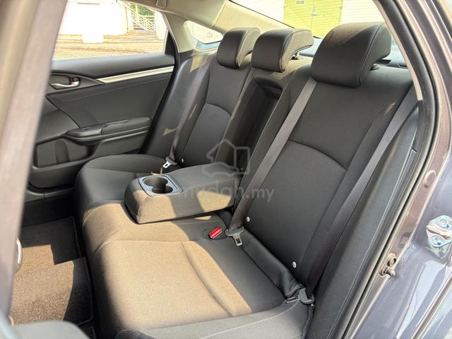 Honda CIVIC 1.8 S (A) Under Warranty Honda Fu Loan - 5
