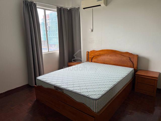 University Tower UM master bedroom female 1