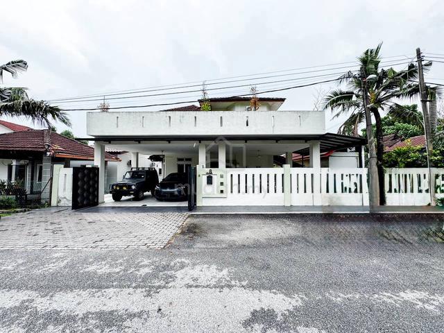Banglo 2 Tingkat Freehold Jalan Kebun Seksyen 30 Shah Alam | 6 Bilik 1