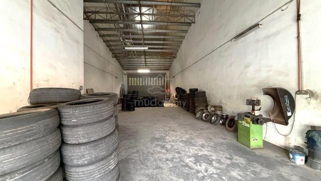 Perindustrian Yayasan, Segamat 1.5 Storey Terrace Factory 30x130ft 1