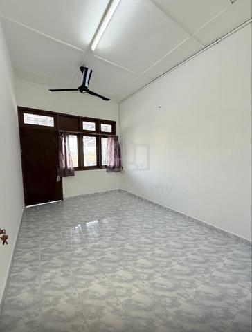 Rumah Untuk Disewa @ Taman Indah Sikamat 1