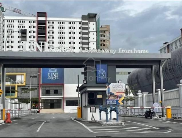 Uni Suites 1