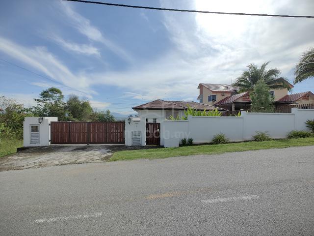 FACING GOLF GUARDED 11772ft Single Storey Bungalow Bangi Golf Resort ...