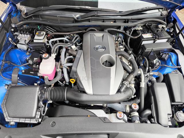 2022 Lexus IS300 2.0 F-Sport Mode Black 11k km 5B - 5