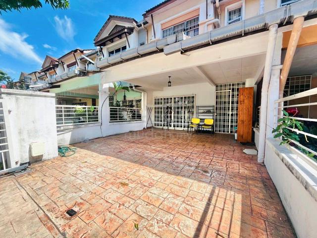 FACING OPEN Double Storey Jalan Plumbum Seksyen 7 Shah Alam 1