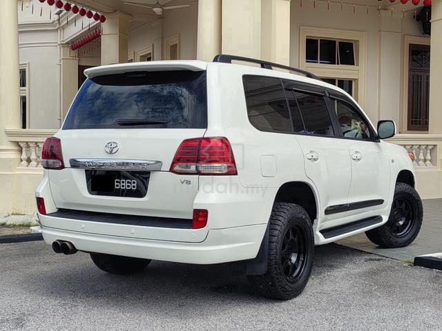2010 Toyota LANDCRUISER 4.5 V8 DIESEL 4WD SUV - 4