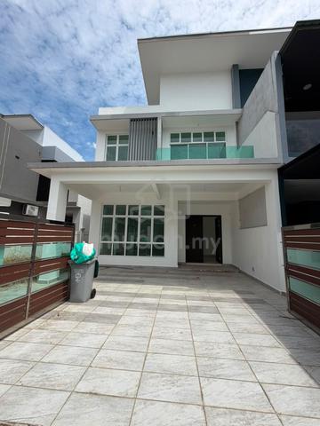 Mutiara Bestari 3 Mutiara Mas Double Storey Cluster House for Sale 1