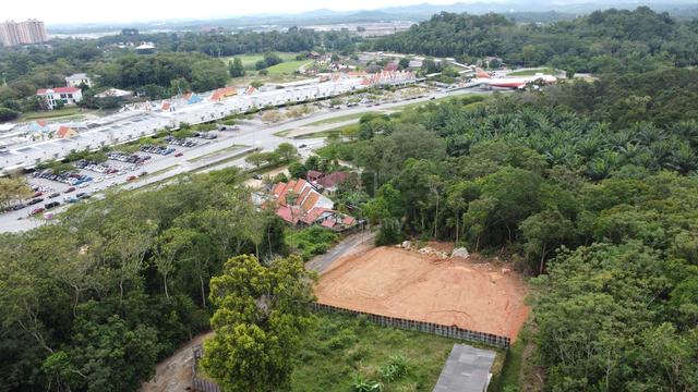 0% DEPOSIT Tanah Lot Bungalow Depan Afamosa Outlet, Alor Gajah, Melaka 1