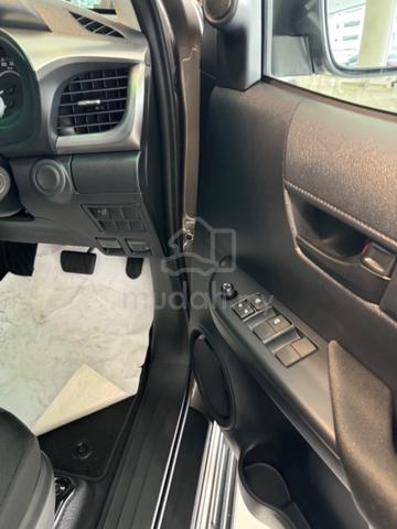 2026 Toyota HILUX 2.4 E free sport bar - 4