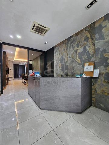 3 Storey Shoplot @ Taman Molek, Facing Main Road, Ground Floor 1