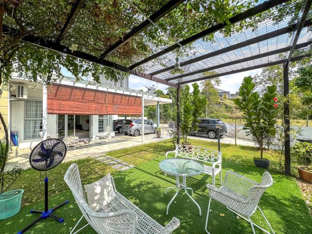 CORNER BIG LAND ! Bandar Baru Enstek, Double Storey Terrace 1