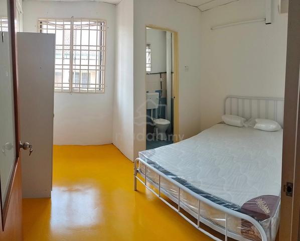 Master Bedroom di Bukit Tinggi 1, Bandar Klang, Selangor 1