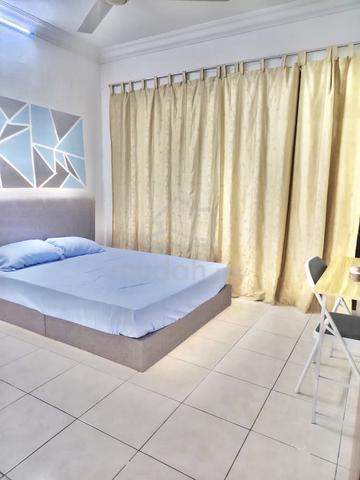 Balcony Room with Queen Size Bed, Single Partition Room 1