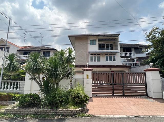 Taman Pelangi @ JB Three Storey Semi Detached Fully Renovated House FO 1
