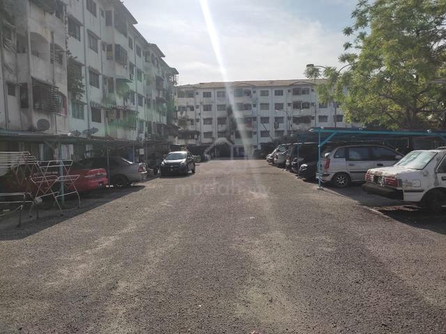 Bandar Teknologi Kajang Flat 1