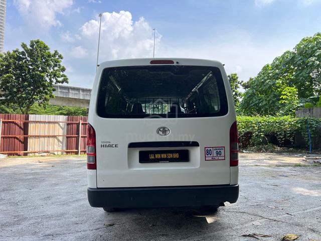 Toyota HIACE 3.0 SEMI PANEL * OTR W/O INS & R/TAX - 5