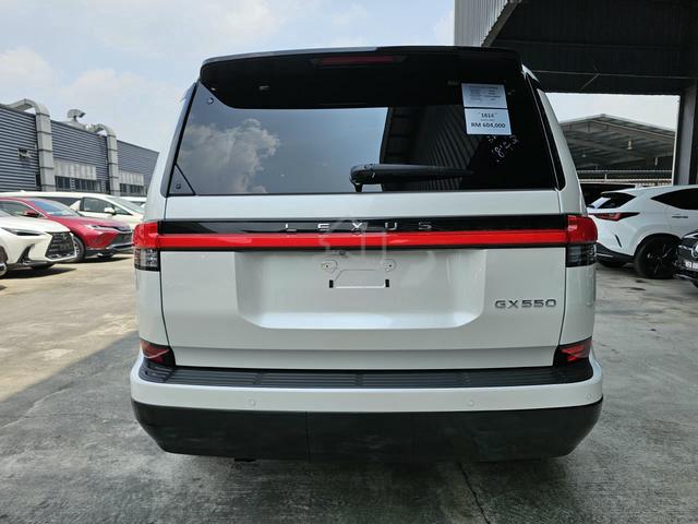2025 Lexus GX550 3.4 P/R 4Cam Side Step M/Levinson - 4