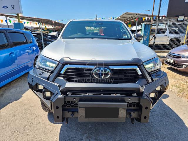 2023 Toyota HILUX 2.8 ROGUE  FACELIFT BUMPER STEEL - 3