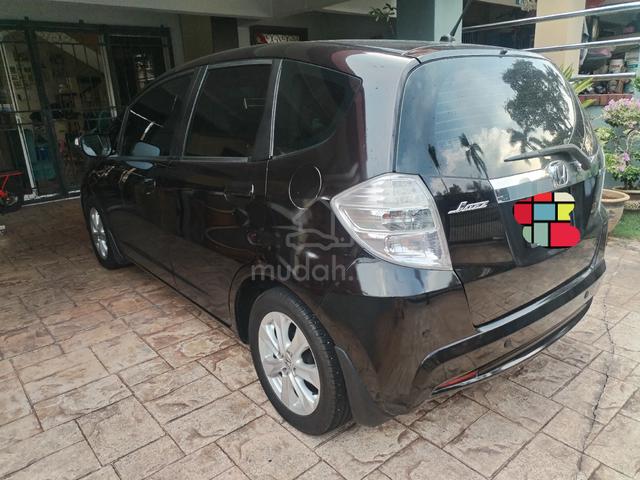 2014 Honda JAZZ 1.3 HYBRID FACELIFT (A) - 4