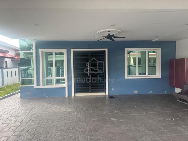 2700sqft Renovated Semi D, 4R3B, Freehold near GH and Mawar Hospital 1