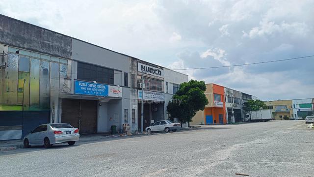1.5sty Factory/Warehouse (25x80sqft) Puchong Utama 1 1