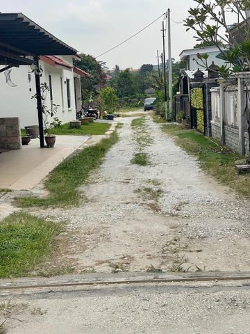 Tanah Lot Geran Kongsi di Kg Merbau Sempak. Sg Buloh 1