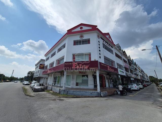Taman PATANI JAYA @Corner Lot 1st Floor for RENT 1