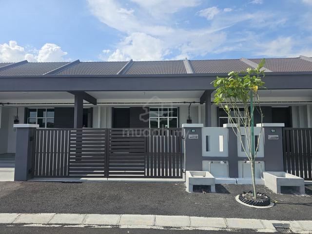 1.5 Storey Terrace House nearby Botani 1