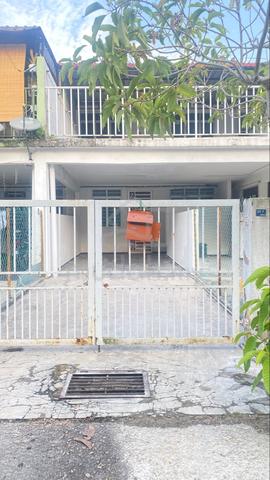 Rumah Townhouse bawah untuk disewa. Kemasukan SEGERA! 1