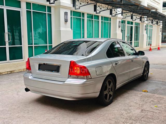 2002 Volvo S60 2.3 T5 (A) - 2