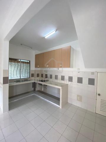 Amansiara Townhouse Selayang | 3R2B | Renovated | Bumi Lot 1