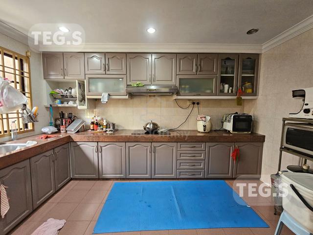 Facing Open! Tiptop Renovation Double Storey Hse Kota Kemuning Liparis 5