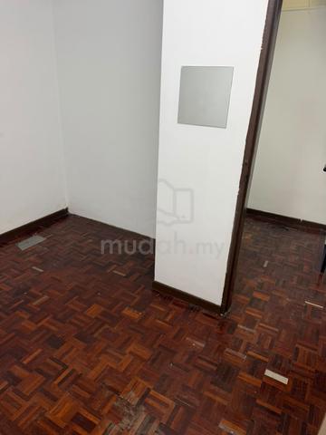 Landed kepong house 1
