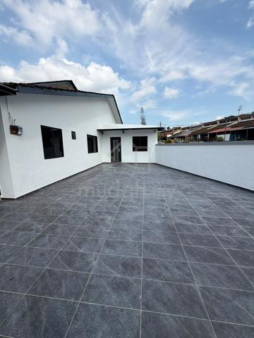 Corner lot taman suria jb town for sale 1